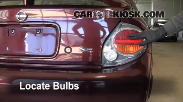 2002 Nissan Maxima GLE 3.5L V6 Éclairage Feux de position arrière (remplacer ampoule)